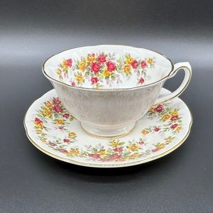 Royal Grafton Peach Colour Flowers Tea Cup Saucer Set Bone China England
